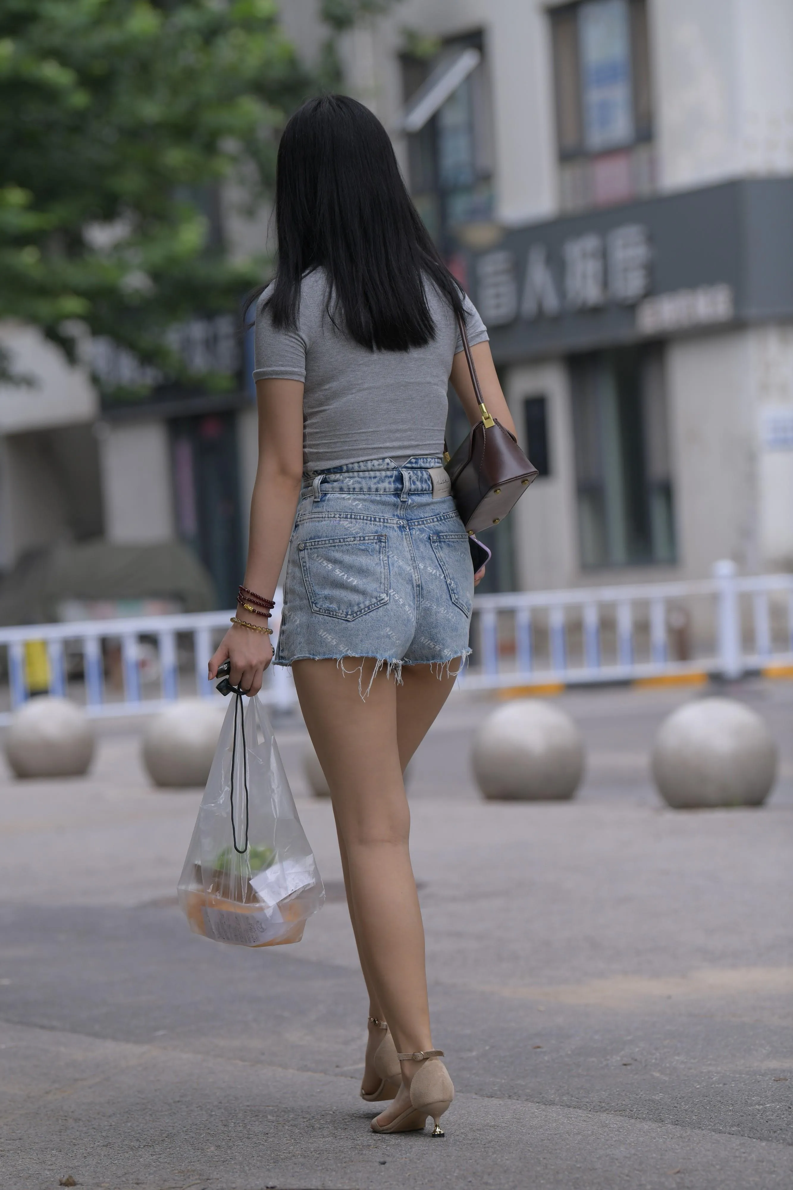 魔镜街拍 NO.169 一只麋鹿摄影-牛仔短裙美女 [235P]插图5